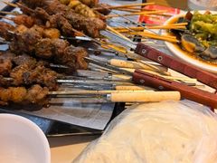-胡记烧烤(黄山新村总店)