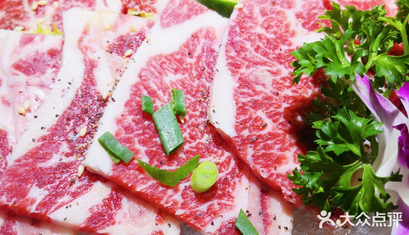 氛围感超强的日式炭火烤肉[调皮]就差这一顿了[礼花]