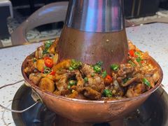 -老佛爷铜炉蛙锅(东门老街店)