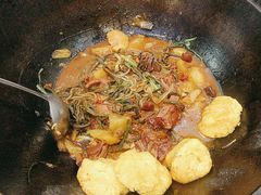 -雪乡人家东北菜·铁锅炖一切(高斯路店)