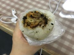 椒盐糯米包油条-殷姐糯米包油条