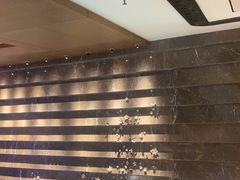 -浅深(世茂滨江精品店)