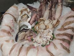 -红鼎豆捞·非遗鲍皇汤火锅(宝丰路店)