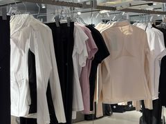 -迪桑特DESCENTE(青岛山东路万象城店)