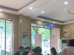 大堂-晓峰手工擀面皮(新民街总店)
