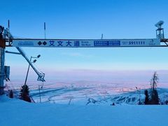 -丝绸之路山地度假区滑雪场
