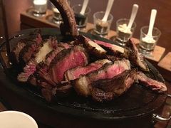 -恰餐厅及酒吧 CHAR Bar & Grill (北京丽都皇冠假日店)