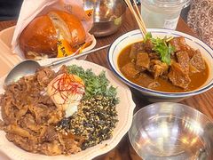 -CowCow其其·牛杂咖啡公司(六运店)