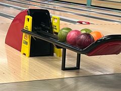 -极限PLAY运动娱乐新世界·团建派对潮玩休闲馆·室内蹦极高空游乐园