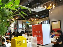 大堂-渝是乎酸菜鱼·川渝小炒(新世界百货望京店)