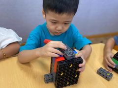 -斯坦星球AI编程·机器人科创·科学实验·信奥·思维·STEM·乐高·竞赛考级(长宁虹桥大融城荟聚中心)