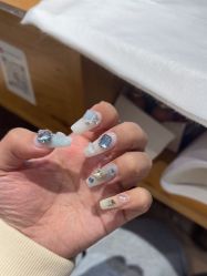 -UGIRL有个美甲