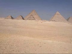 -吉萨金字塔群