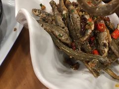 -丹江口渔村·湘味厨房(桃园店)