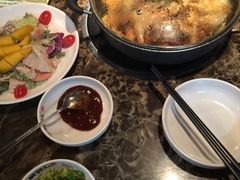 -猪啊牛呀羊啊铜盘烤肉(正大广场店)