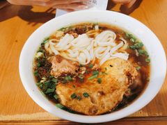 -矮子粉店1985·长沙米粉(湘春路店)