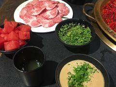 -沸炉重庆老火锅(军事博物馆店)