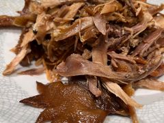 -帅巴人舅母子腊蹄民俗村
