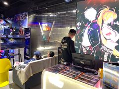 -VR+乐园·VR电竞·家庭亲子·密室逃脱·轰趴团建