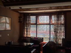 靠窗位-玛禄藏膳(五分店)