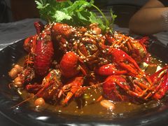 -虾易落味(杭州黄龙万科中心店)