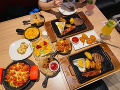 -必胜客(阿罗海店)