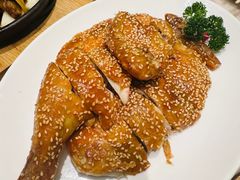 -香港百合居(LCM置汇旭辉广场店)