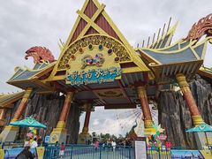 -七彩云南欢乐世界