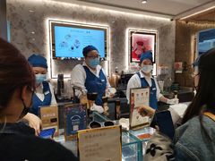 -VENCHI 闻绮(北京国贸商城店)