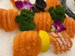 -青瓦餐厅·生鱼片·韩园烤肉(西塔店)