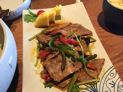 -云海肴·汽锅鸡·云南菜(天山百盛优客店)