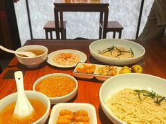 -裕兴记•蟹黄面馆(人民广场店)