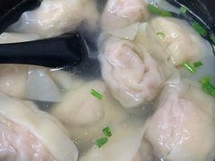 三鲜大馄饨-万寿斋(山阴路店)