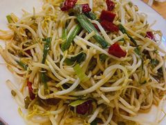 小炒绿豆芽-金达莱冷面百年石锅饭(宾馆胡同店)