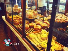 面包甜点陈列柜-精点味道(西安路店)