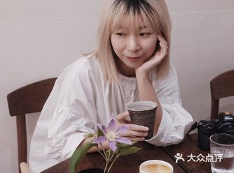 忍忍咖啡|i人们狂喜的日系侘寂风新店