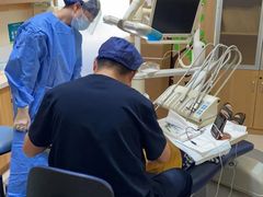 -上海仁爱医院口腔科 · 种植