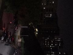 -鲤鱼塘农家山庄