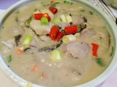-客家大院·非遗赣南客家菜(郁孤台店)