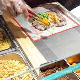 在坪洲!超多人排队买的饭团