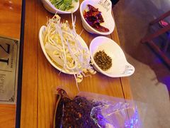 -红牌美蛙鱼头火锅(万辉国际广场店)