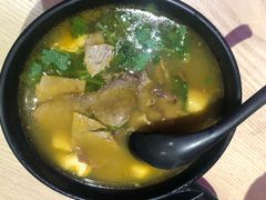牛肉粉丝汤-小杨生煎(虹桥机场T1到达店)