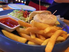 -Famous肥猫墨西哥音乐餐吧(五棵松华熙LIVE店)