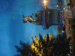 -六合夜市