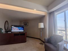 -汕尾巴黎半岛酒店