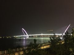 -南京眼步行桥