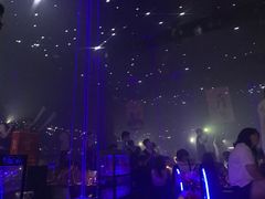 -OMO PARTY HOUSE