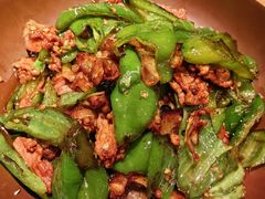 碾辣椒炒肉-吃饭皇帝大土家民族菜(正大广场店)