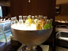 -广州中心皇冠假日酒店·汇点大堂吧