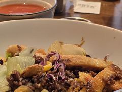 -POKEE VIA&Brunch·维娅(重庆来福士店)